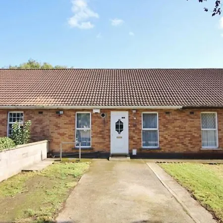 3 Beds 2 Bedrooms In Dublin