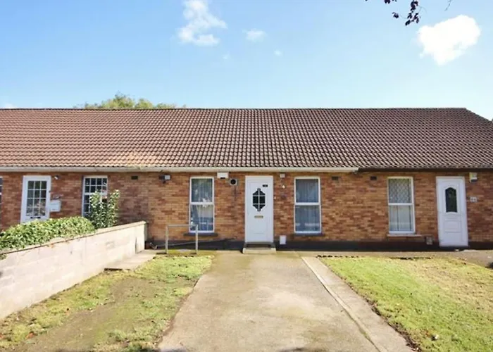 3 Beds 2 Bedrooms In Dublin